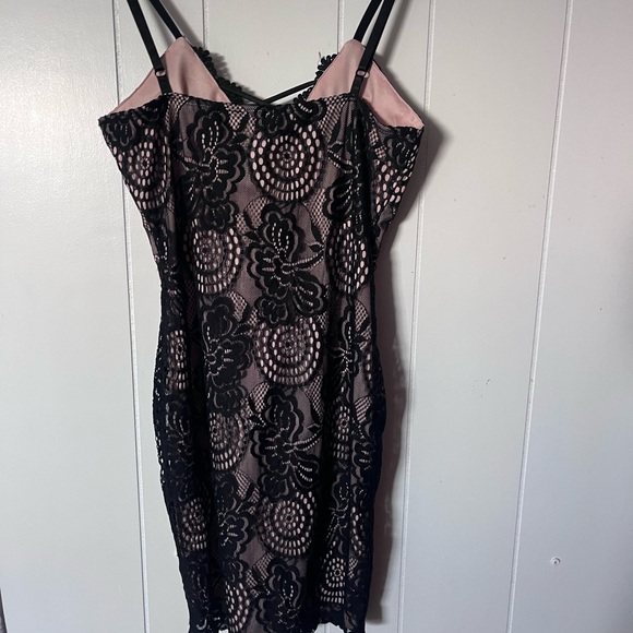 Chocolate Black Lace Dress - Picture 3 of 5